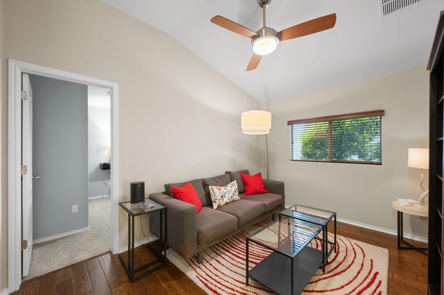 7309 Lookout Bluff TER D5, Austin, TX 78735