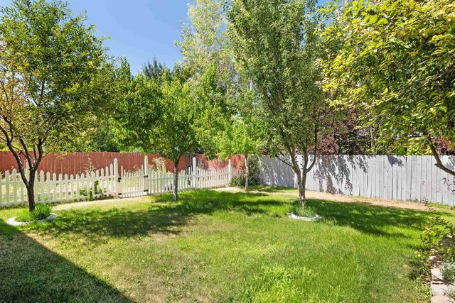 442 Pioneer Path, Twin Falls, ID 83301