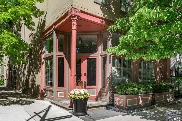1900 N Fremont Street, Chicago, IL 60614