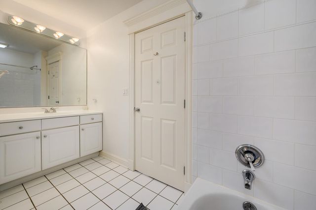 1900 N Fremont Street, Chicago, IL 60614