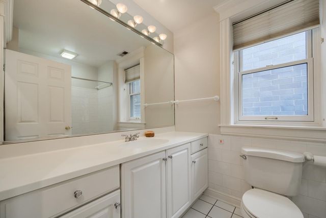 1900 N Fremont Street, Chicago, IL 60614