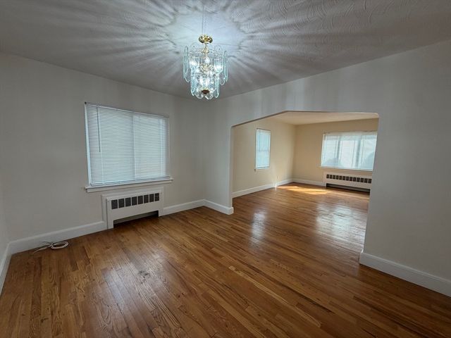 28 Sparrow Street 28, Boston, MA 02132
