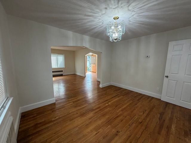 28 Sparrow Street 28, Boston, MA 02132