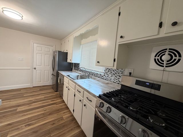 28 Sparrow Street 28, Boston, MA 02132