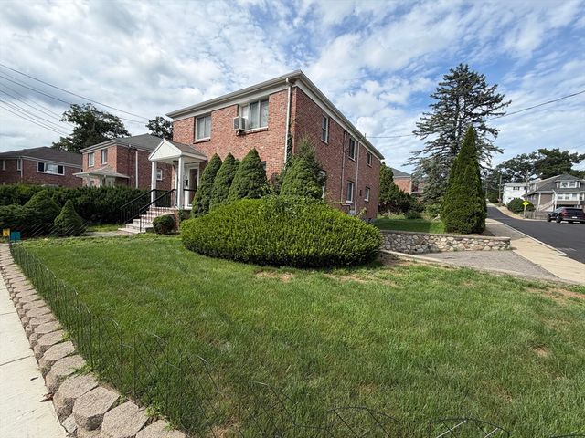 28 Sparrow Street 28, Boston, MA 02132