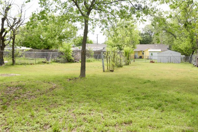 1002 Dodge Street, Stephenville, TX 76401