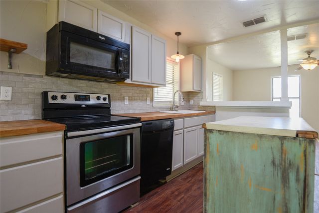 1002 Dodge Street, Stephenville, TX 76401