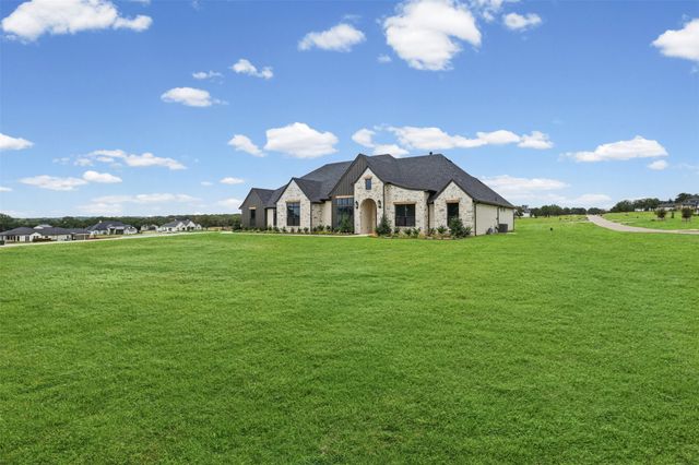 4000 Estancia Court, Weatherford, TX 76088