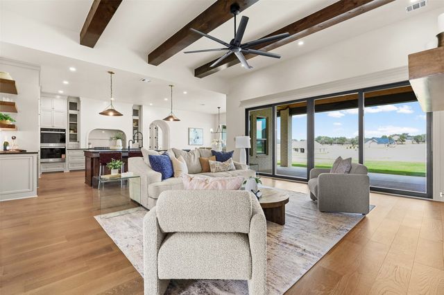 4000 Estancia Court, Weatherford, TX 76088