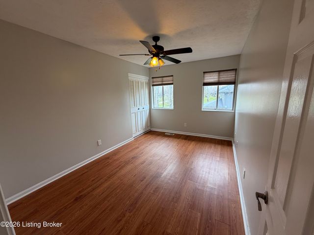 11403 N Tazwell Dr, Louisville, KY 40241
