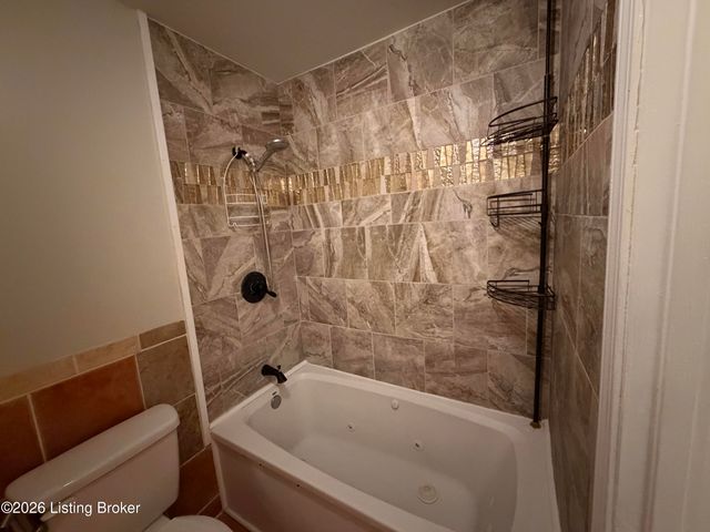 11403 N Tazwell Dr, Louisville, KY 40241