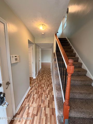 11403 N Tazwell Dr, Louisville, KY 40241