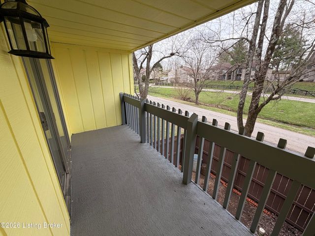 11403 N Tazwell Dr, Louisville, KY 40241
