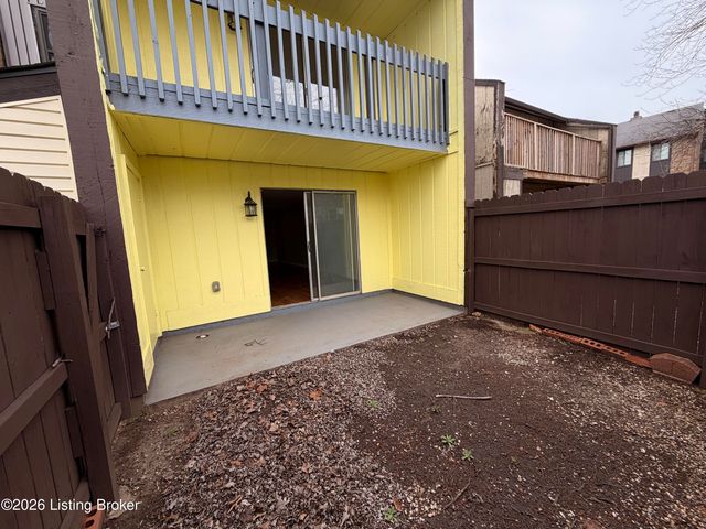 11403 N Tazwell Dr, Louisville, KY 40241