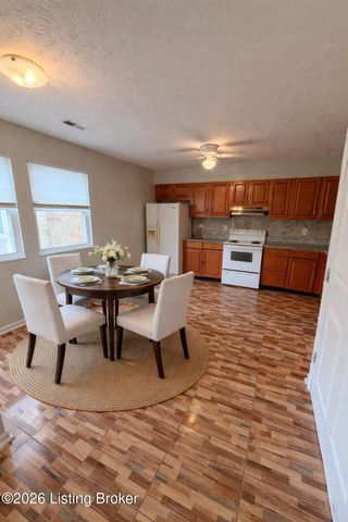 11403 N Tazwell Dr, Louisville, KY 40241