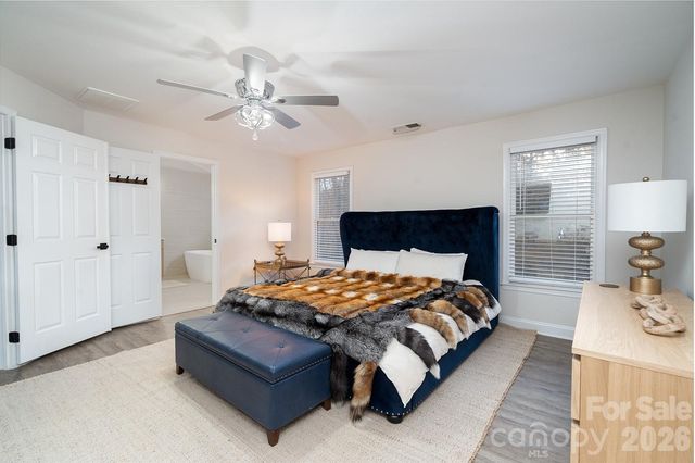 1617 Home Place, Matthews, NC 28105