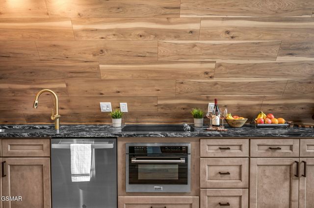 903 Jersey Drive, Sevierville, TN 37862