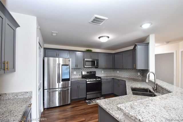 45478 Aragon Lane 52, Canton, MI 48187