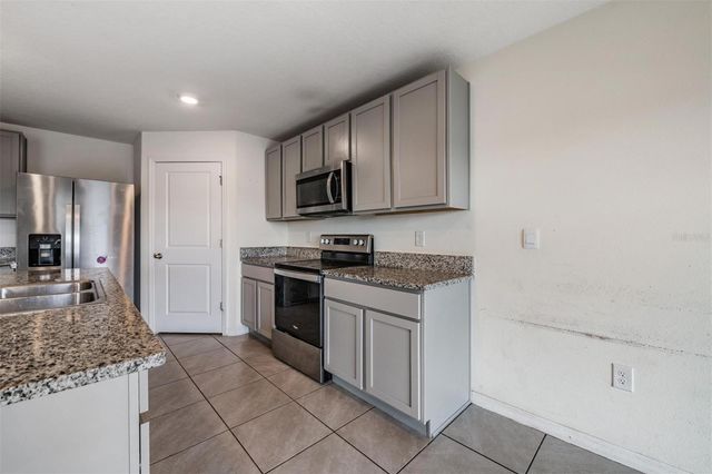 37214 ANGEL WINGS AVENUE, Zephyrhills, FL 33541