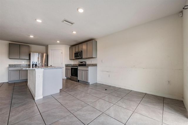 37214 ANGEL WINGS AVENUE, Zephyrhills, FL 33541