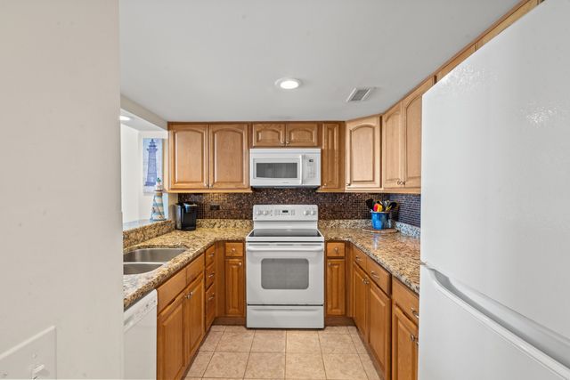 100 Ocean Creek Dr Apt F7, Myrtle Beach, SC 29572