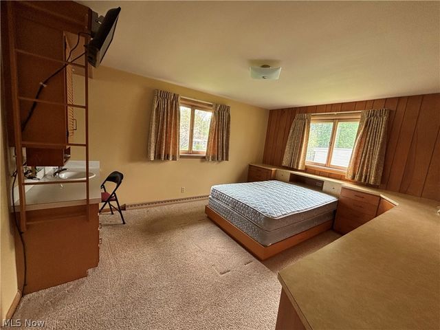 2552 Applegrove Street NW, North Canton, OH 44720