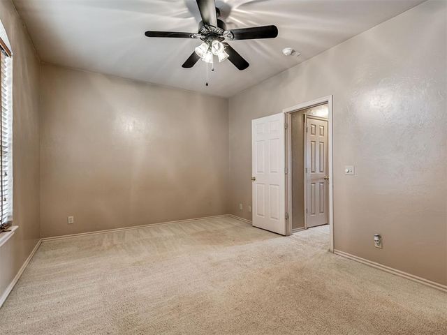 1423 E Twin Brook Terrace, Mustang, OK 73064