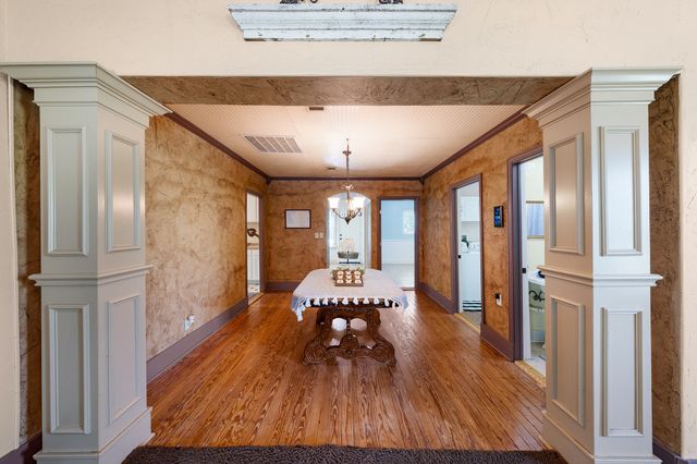 1301 Locust Street, Commerce, TX 75428