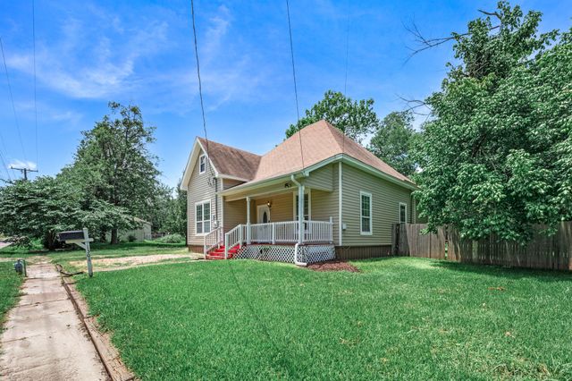 1301 Locust Street, Commerce, TX 75428