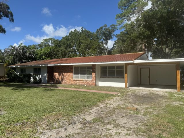1749 26th Avenue, Vero Beach, FL 32960