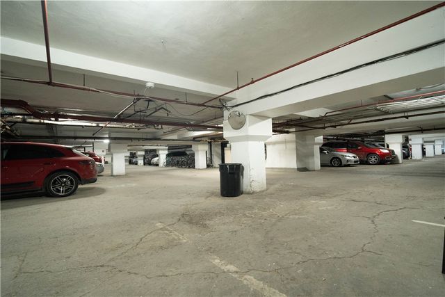 401 Shady Ave B105, Shadyside, PA 15120