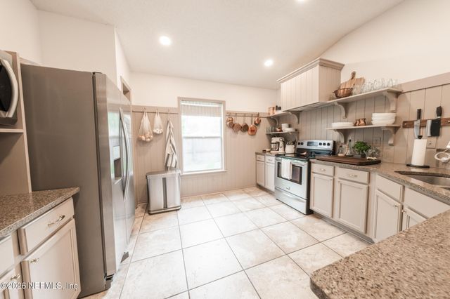511 CHANCELLOR Drive, Jacksonville, FL 32225