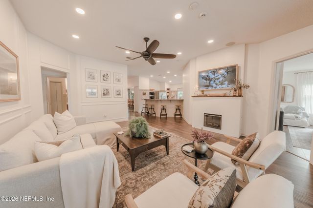 511 CHANCELLOR Drive, Jacksonville, FL 32225