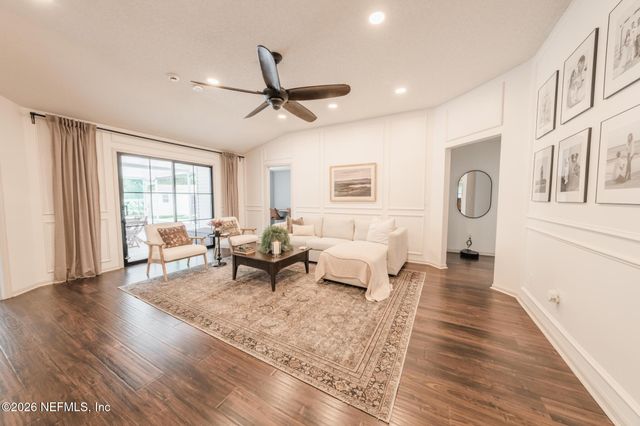 511 CHANCELLOR Drive, Jacksonville, FL 32225