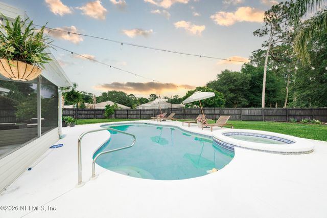 511 CHANCELLOR Drive, Jacksonville, FL 32225