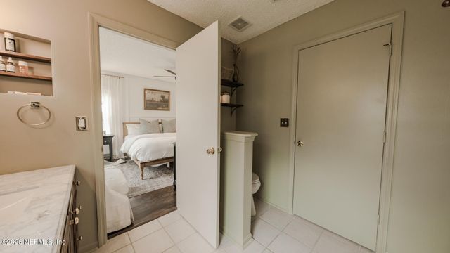 511 CHANCELLOR Drive, Jacksonville, FL 32225