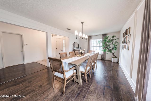 511 CHANCELLOR Drive, Jacksonville, FL 32225