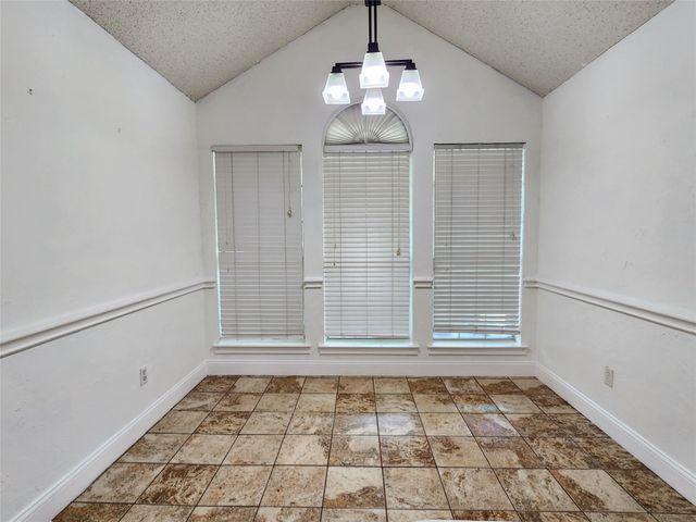 2906 Whetstone Lane, Euless, TX 76039