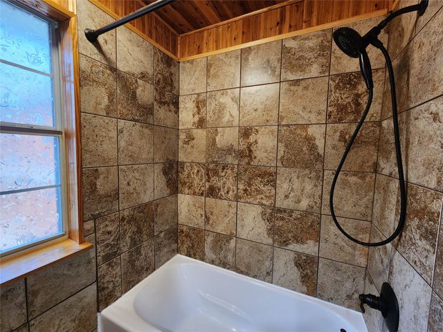 2906 Whetstone Lane, Euless, TX 76039