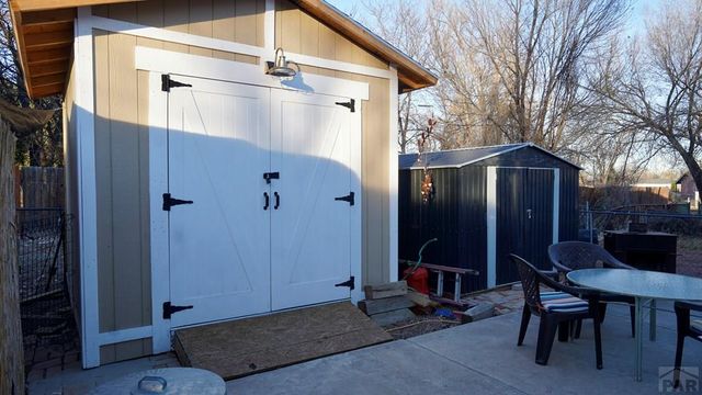 311 E Stewart Dr, Pueblo West, CO 81007