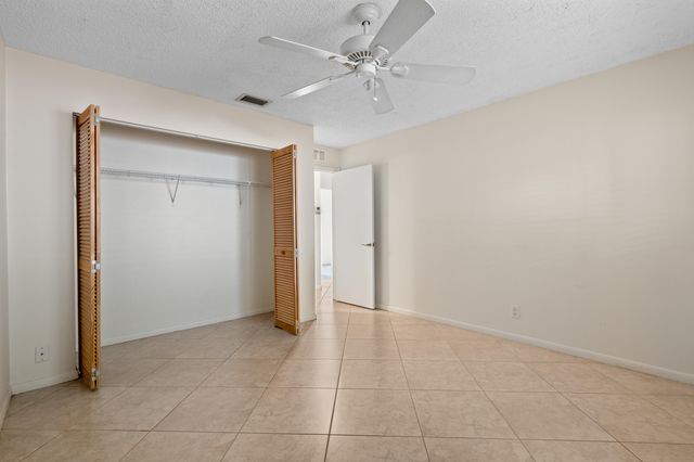 1106 NE 16th Court 2, Fort Lauderdale, FL 33305