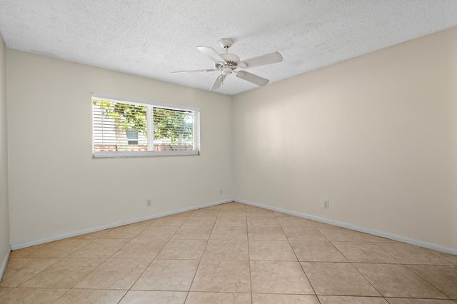 1106 NE 16th Court 2, Fort Lauderdale, FL 33305