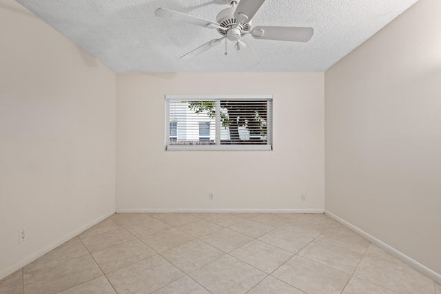 1106 NE 16th Court 2, Fort Lauderdale, FL 33305