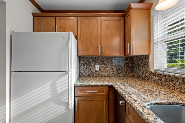1106 NE 16th Court 2, Fort Lauderdale, FL 33305