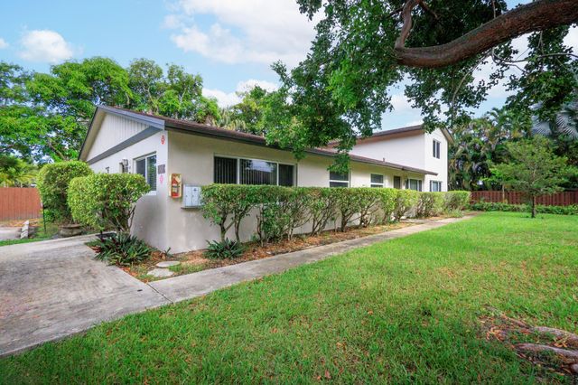 1106 NE 16th Court 2, Fort Lauderdale, FL 33305