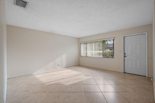 1106 NE 16th Court 2, Fort Lauderdale, FL 33305
