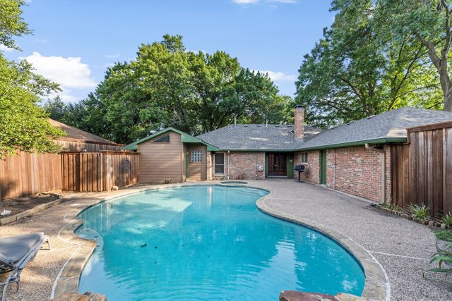 343 Cardinal Creek Drive, Duncanville, TX 75137