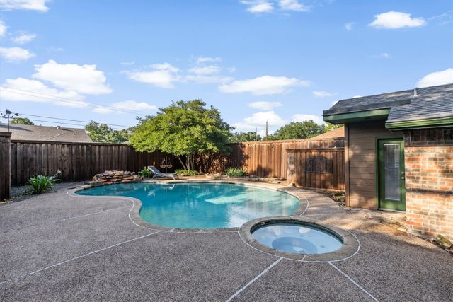 343 Cardinal Creek Drive, Duncanville, TX 75137