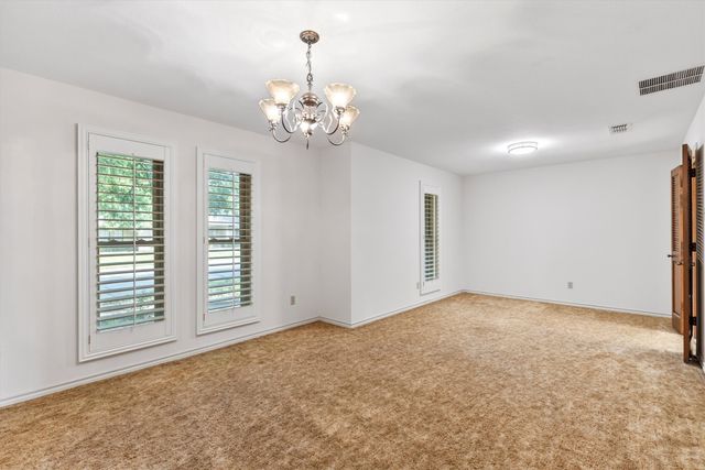 343 Cardinal Creek Drive, Duncanville, TX 75137