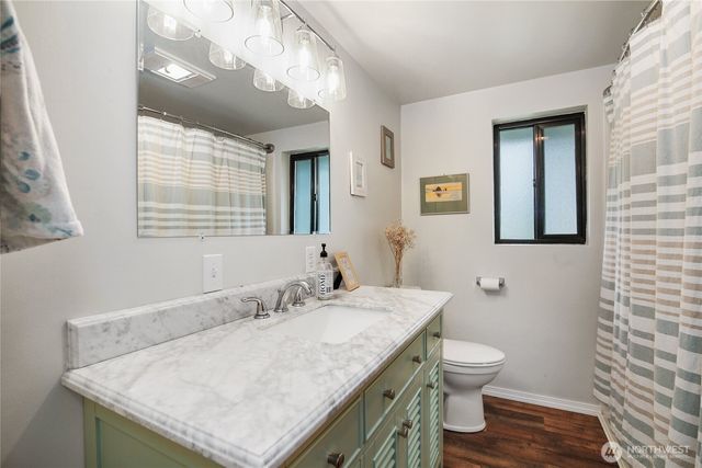 1968 State Route 105, Aberdeen, WA 98520